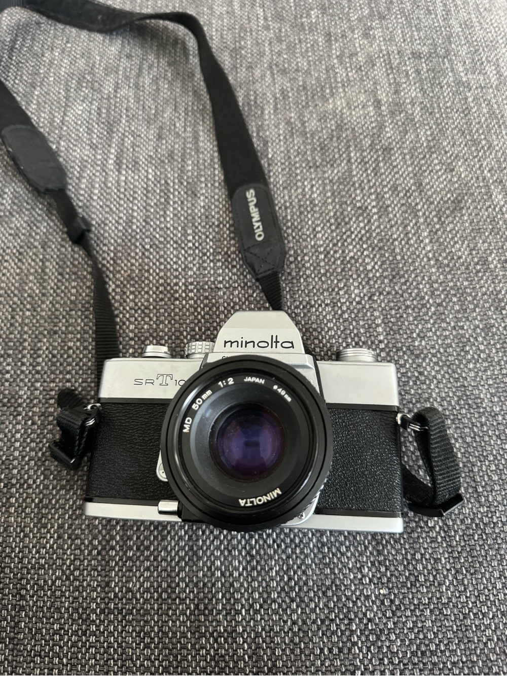 SR-T 101 Vintage 35mm Film Camera - Black/Silver